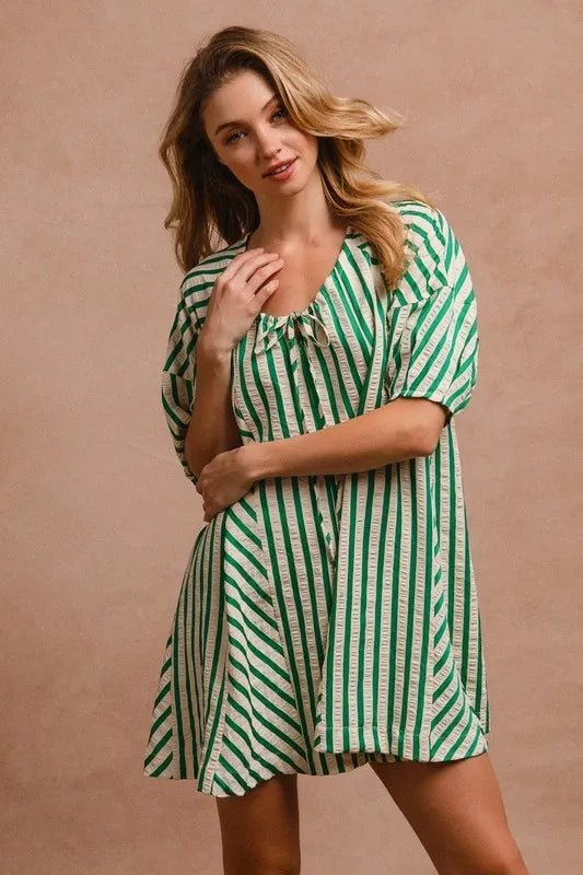 BiBi Puffy Sleeves Romper with Back Button Closure - VeauBeauty
