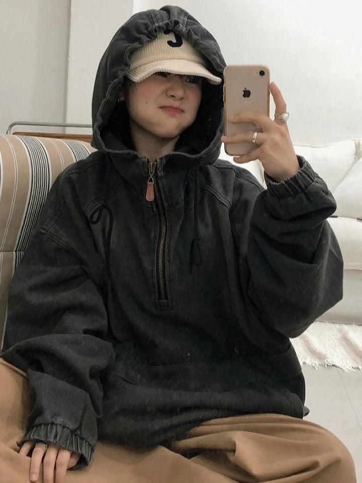 Hooded Denim Short Coat – Loose Fit Winter Outerwear for Women 2025 - VeauBeauty