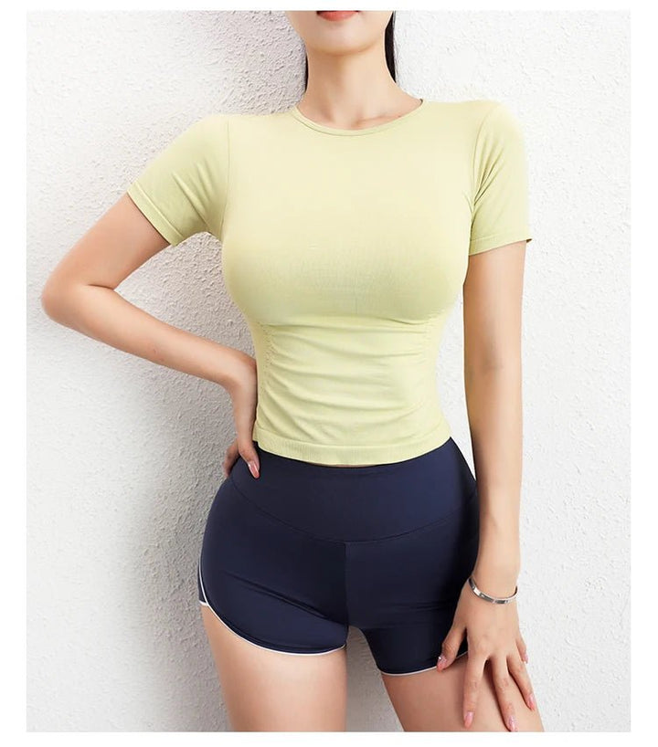 Seamless Short Sleeve Yoga T-Shirt – Women's Stretch Compression Workout Top - VeauBeauty