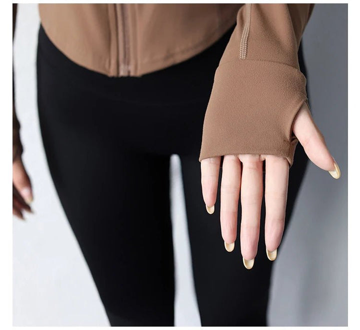 Short Zip - Up Yoga Jacket – Women's Slim Fit Fitness Sportswear - VeauBeauty