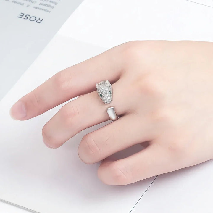 Sterling Silver Leopard Head Crystal Ring – Unisex Fashion Jewelry - VeauBeauty