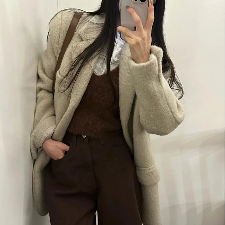 Women's Faux Fur V - Neck Vest – Spring Collection Elegant Outerwear - VeauBeauty