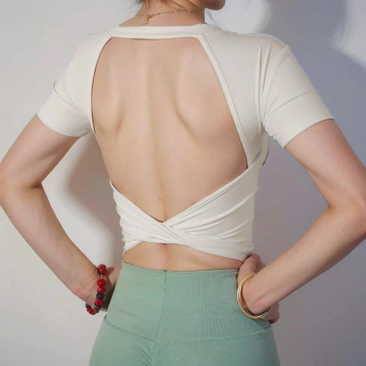 Women's Short Sleeve Yoga Top with Chest Pad – Slim Fit Backless Sports Tee - VeauBeauty